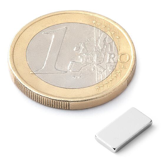 Neodymový magnet kvádr 10 × 5 × 1,2 mm, síla 800 g